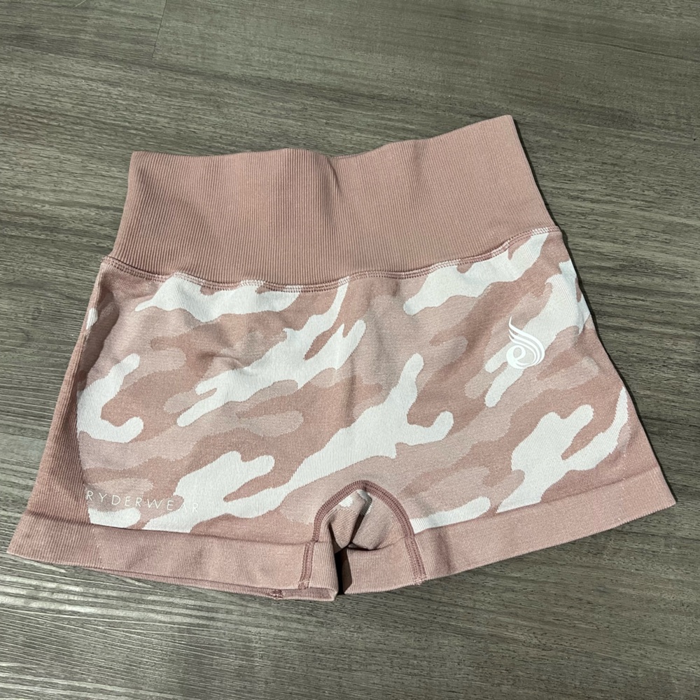 Ryderwear army pink shorts